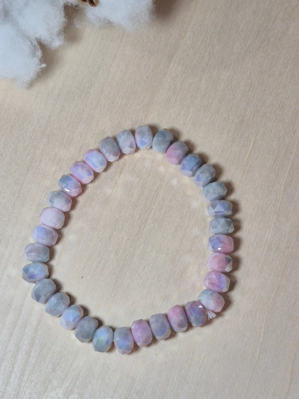 💜🤍NEW🤍💜 PRETTY!! Faceted MOSS AGATE AND AMETHYST Mix Stretch Bracelet